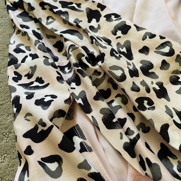 Light pink leopard jacket, length covers the bottom, 100% linen, relaxed fit - Picture 4 of 4